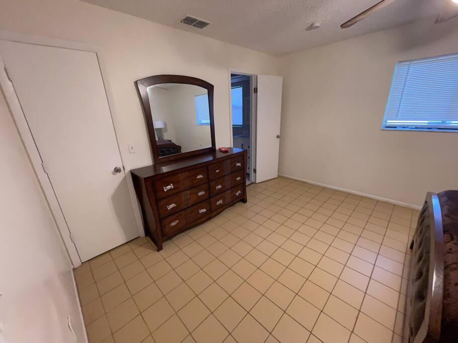 Lakeside Retreat - 3 Bedroom, 2 Bathroom House By The Lake Lakeland Esterno foto